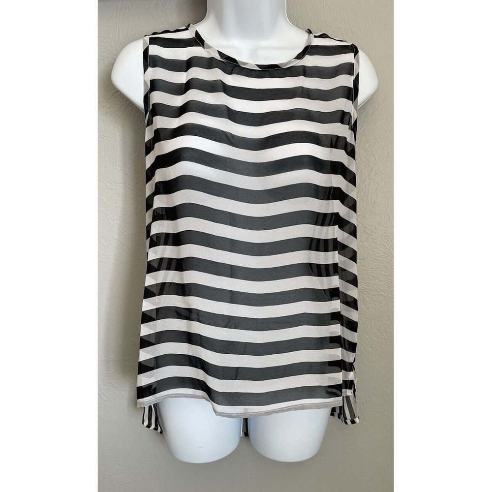 Eyeshadow Women's Size Medium Black White Sleeveless Blouse Shirt Tank Top